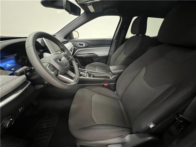 2026 Jeep Compass Sport (Stk: T167856) in Courtenay - Image 11 of 18