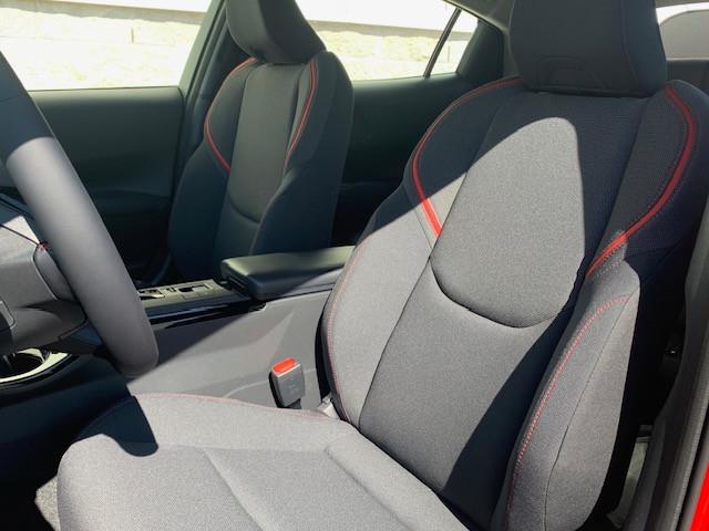 2026 Toyota Prius Plug-In Hybrid SE (Stk: CC004) in Cobourg - Image 5 of 7