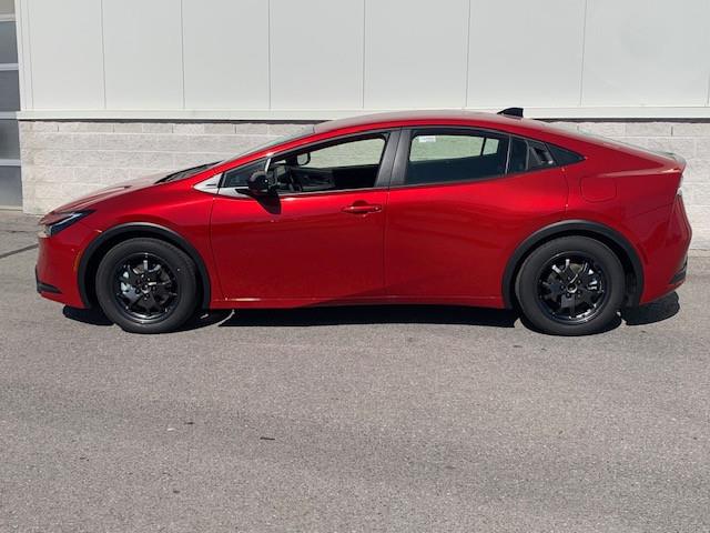 2026 Toyota Prius Plug-In Hybrid SE (Stk: CC004) in Cobourg - Image 2 of 7