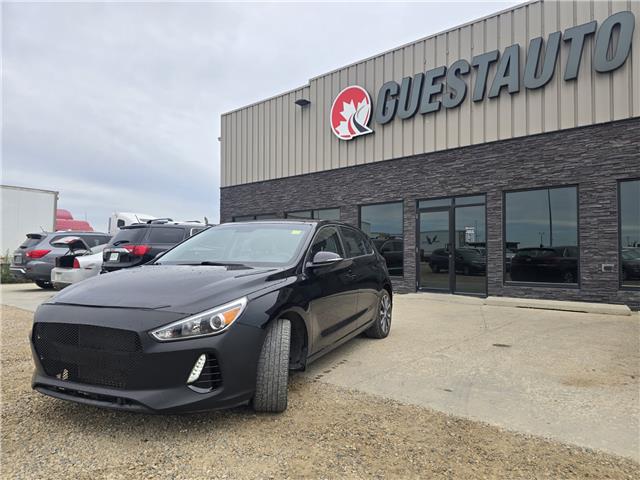 2020 Hyundai Elantra GT Luxury in Saskatoon - Image 3 of 13