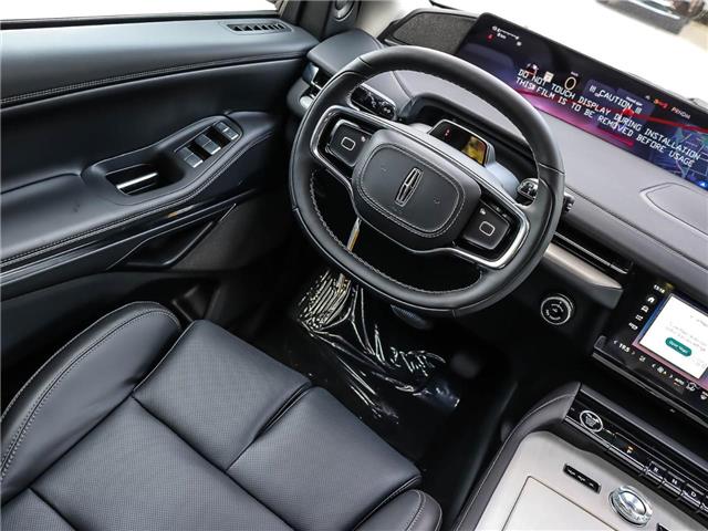 2025 Lincoln Navigator L Reserve (Stk: 250964) in Toronto - Image 10 of 23