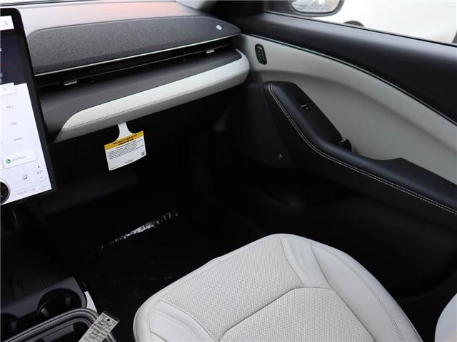 2025 Ford Mustang Mach-E Premium (Stk: 250922) in Toronto - Image 13 of 21
