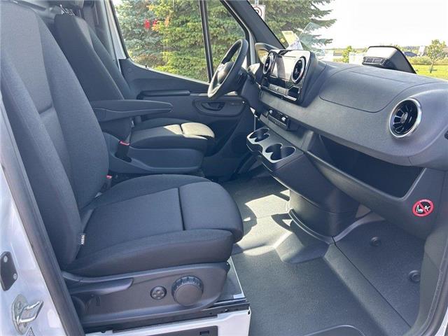2025 Mercedes-Benz Sprinter 3500 High Roof 4-Cyl Diesel HO (Stk: 25SP040) in Innisfil - Image 13 of 16