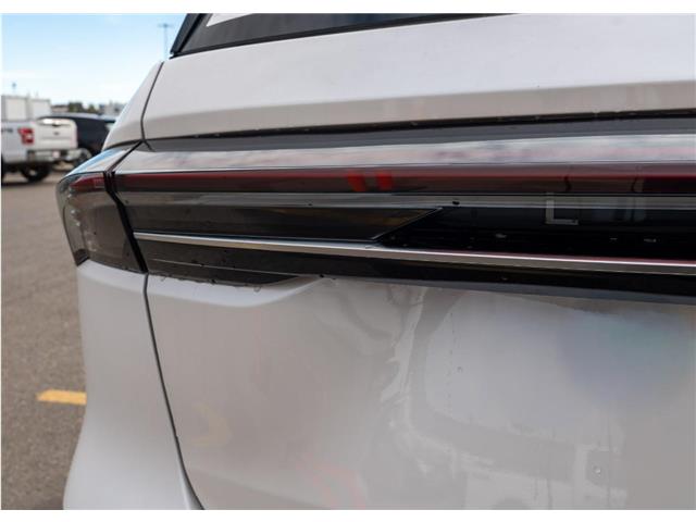 2025 Lincoln Nautilus Premiere (Stk: S-2016) in Calgary - Image 9 of 23