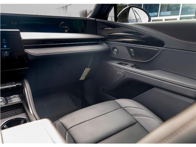 2025 Lincoln Nautilus Premiere (Stk: S-2016) in Calgary - Image 20 of 23