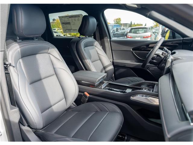 2025 Lincoln Nautilus Premiere (Stk: S-2016) in Calgary - Image 21 of 23