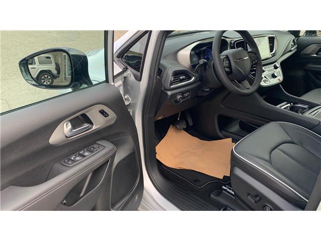 2024 Chrysler Pacifica Hybrid Select (Stk: TR097) in Kamloops - Image 12 of 27