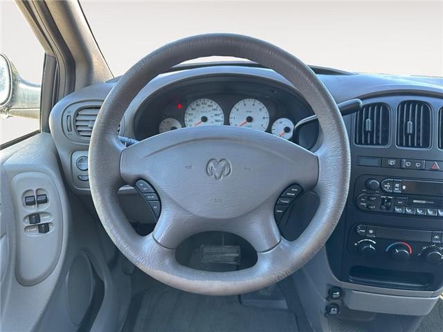 2001 Dodge Caravan SE (Stk: BP3055) in Saskatoon - Image 11 of 16 2001 Dodge Caravan SE (Stk: BP3055) in Saskatoon - Image 11 of 16