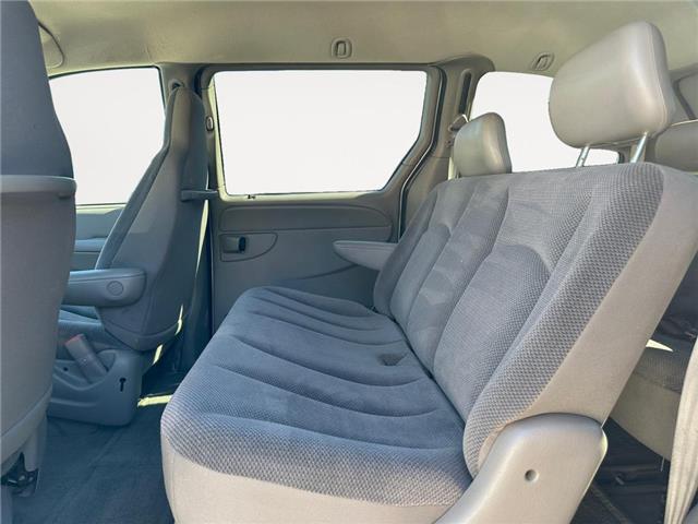 2001 Dodge Caravan SE (Stk: BP3055) in Saskatoon - Image 13 of 16 2001 Dodge Caravan SE (Stk: BP3055) in Saskatoon - Image 13 of 16