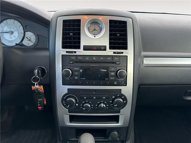 2010 Chrysler 300 Touring (Stk: BT3093) in Saskatoon - Image 10 of 15