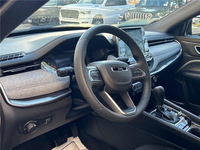 2025 Jeep Compass Sport (Stk: 25-0027) in Toronto - Image 5 of 15