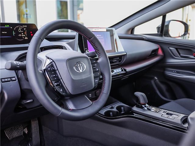 2026 Toyota Prius Plug-In Hybrid SE (Stk: T9570) in Welland - Image 12 of 26