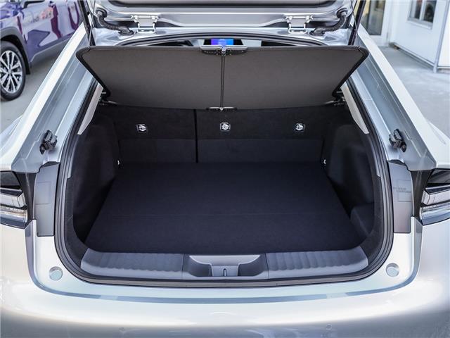 2026 Toyota Prius Plug-In Hybrid SE (Stk: T9570) in Welland - Image 7 of 26