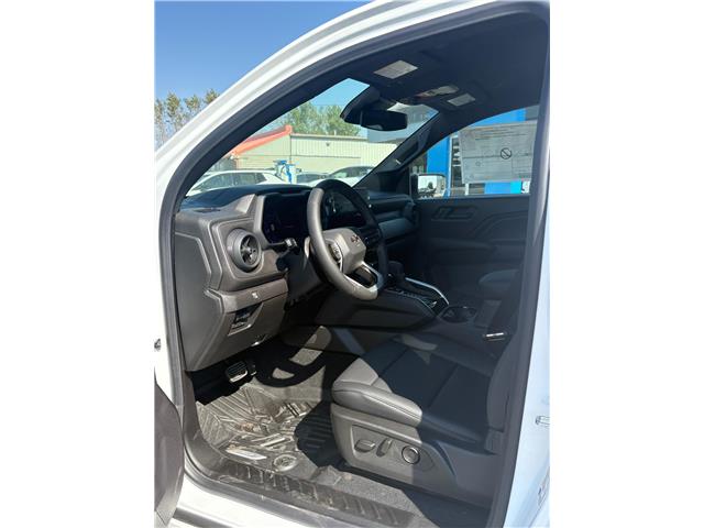 2026 Chevrolet Colorado Trail Boss (Stk: 56846) in Strathroy - Image 3 of 5