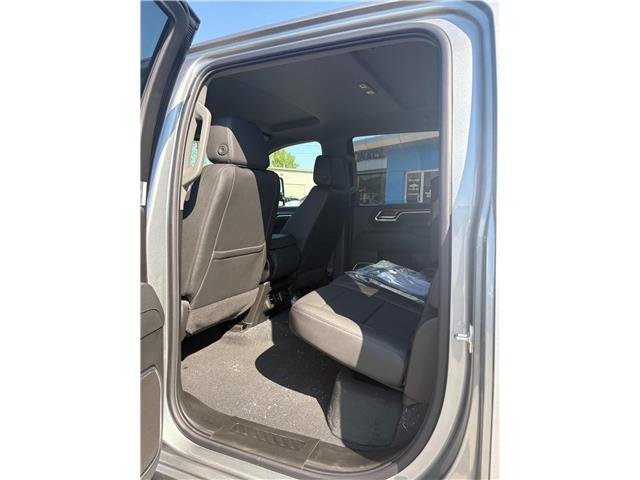 2026 Chevrolet Silverado 2500HD LT (Stk: 56966) in Strathroy - Image 3 of 7