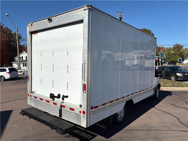 2019 Ford Transit-350 Cutaway Base (Stk: A-B37099) in Moncton - Image 7 of 20
