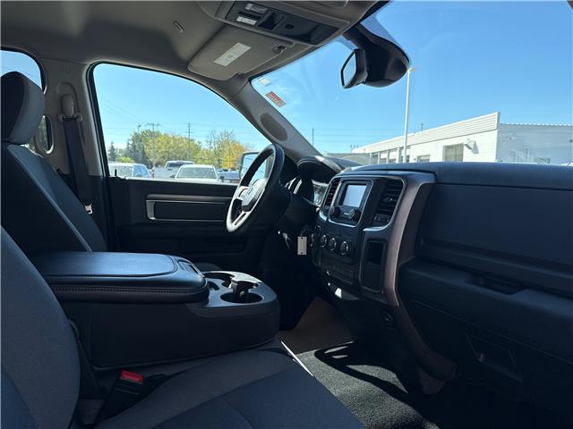 2023 RAM 1500 Classic SLT (Stk: 5B041A) in Blenheim - Image 8 of 12
