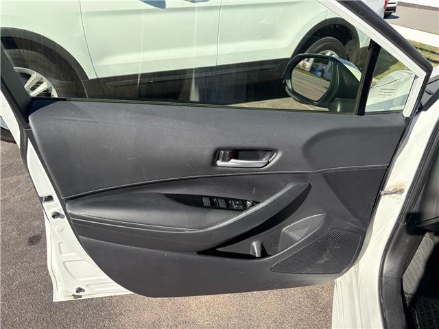 2020 Toyota Corolla Hatchback Base (Stk: A-102283) in Moncton - Image 9 of 19