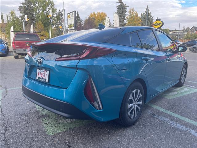 2021 Toyota Prius Prime Base (Stk: R-21TOPBLU4420) in Calgary - Image 5 of 18