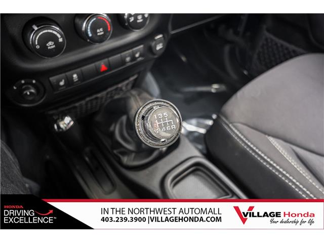 2013 Jeep Wrangler Unlimited Sahara (Stk: VQ1262A) in Calgary - Image 21 of 33