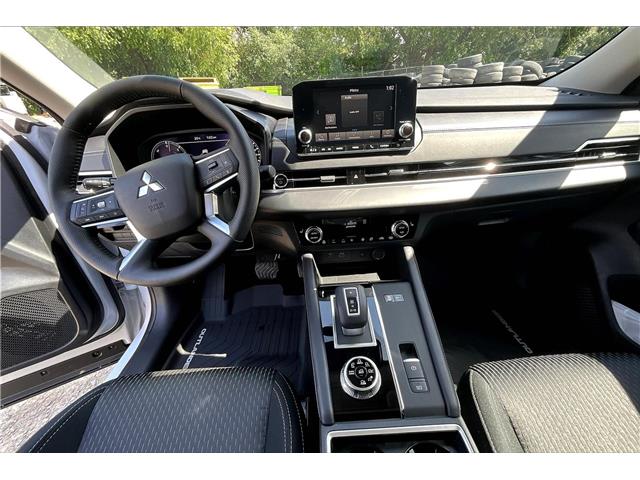 2025 Mitsubishi Outlander PHEV SE (Stk: 25P2249) in Cranbrook - Image 5 of 13