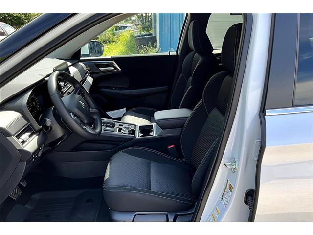 2025 Mitsubishi Outlander PHEV SE (Stk: 25P2249) in Cranbrook - Image 9 of 13