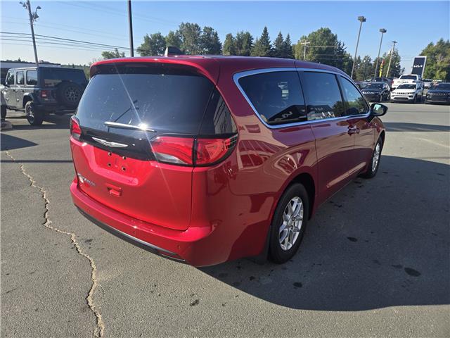 2025 Chrysler Grand Caravan SXT (Stk: S210) in Miramichi - Image 5 of 14