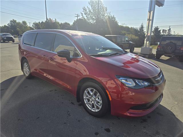 2025 Chrysler Grand Caravan SXT (Stk: S210) in Miramichi - Image 7 of 14