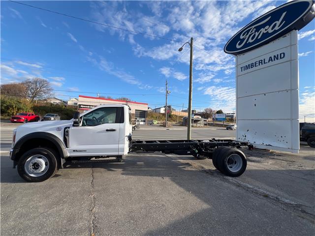 2026 Ford F-600 Chassis XL (Stk: 26Z004) in Timmins - Image 1 of 16