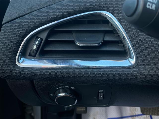 2017 Chevrolet Cruze LS Auto (Stk: P7563) in Pembroke - Image 7 of 12