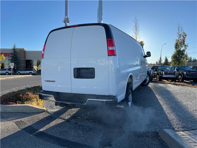 2025 Chevrolet Express 3500 Work Van (Stk: S1267132) in Calgary - Image 6 of 19