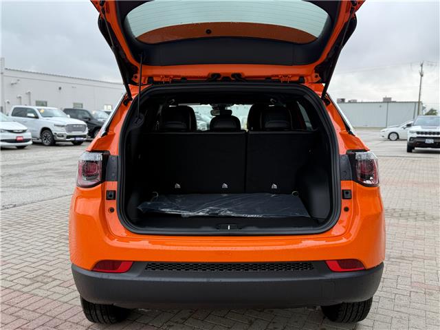 2026 Jeep Compass North (Stk: 6T08) in Blenheim - Image 5 of 9
