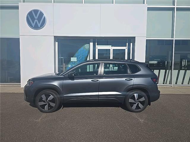 2026 Volkswagen Taos Trendline (Stk: 26227) in Lethbridge - Image 2 of 18