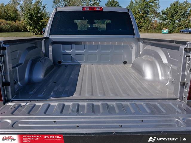 2023 RAM 1500 Classic SLT (Stk: 62514) in Essex-Windsor - Image 13 of 31