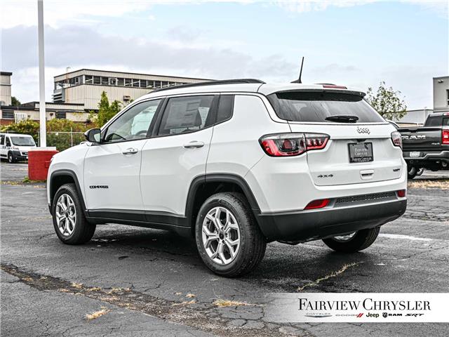 2026 Jeep Compass North (Stk: TT2472) in Burlington - Image 4 of 32