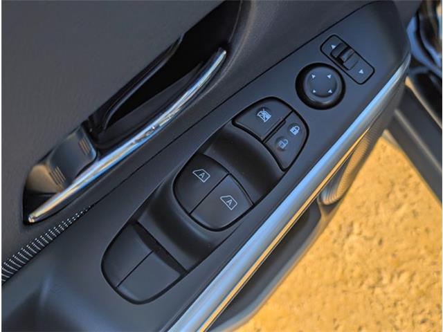 2020 Nissan Kicks SV (Stk: M251018) in Mount Pearl - Image 9 of 16