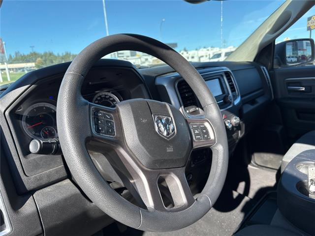 2023 RAM 1500 Classic SLT (Stk: S523371K) in Cranbrook - Image 9 of 19