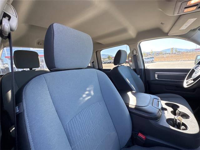 2023 RAM 1500 Classic SLT (Stk: S523371K) in Cranbrook - Image 11 of 19