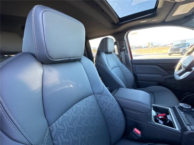 2025 Toyota Tacoma Hybrid Base (Stk: T045345) in Cranbrook - Image 11 of 21