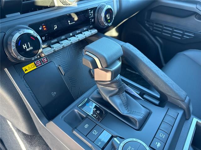 2025 Toyota Tacoma Hybrid Base (Stk: T045345) in Cranbrook - Image 15 of 21