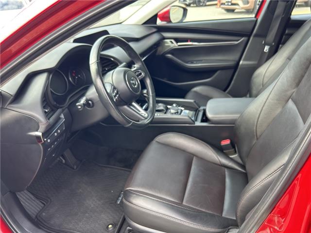 2020 Mazda Mazda3 GT (Stk: 731285J) in Surrey - Image 11 of 15