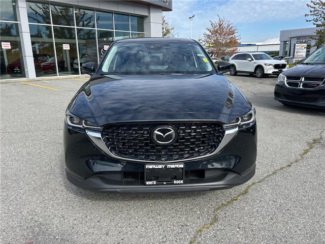 2023 Mazda CX-5 GS (Stk: P4894) in Surrey - Image 7 of 15