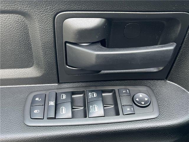 2021 RAM 1500 Classic EXPRESS (Stk: 25548) in Sudbury - Image 13 of 24