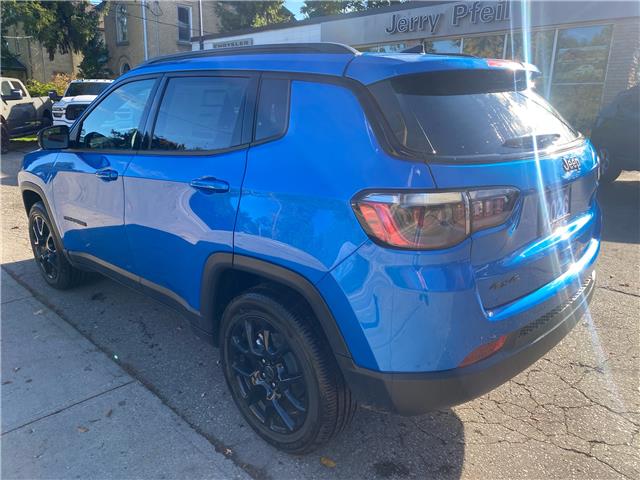 2026 Jeep Compass North (Stk: 26008) in New Hamburg - Image 3 of 16