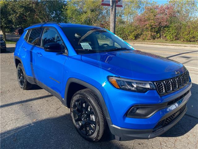 2026 Jeep Compass North (Stk: 26008) in New Hamburg - Image 7 of 16
