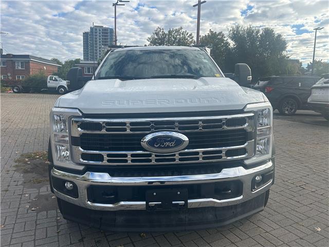2025 Ford F-550 Chassis XL (Stk: 2502170) in Ottawa - Image 2 of 20