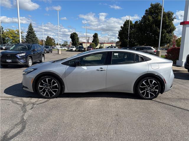 2026 Toyota Prius Plug-In Hybrid XSE (Stk: 26019) in Bowmanville - Image 3 of 7