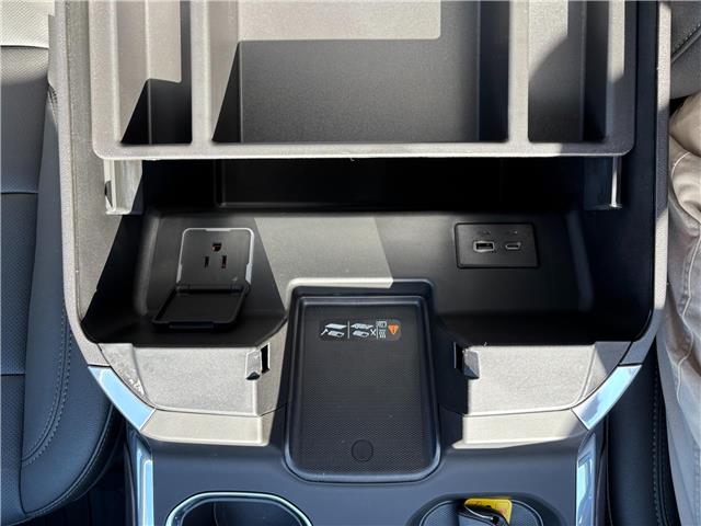2026 GMC Sierra 1500 SLT (Stk: 36027) in Renfrew - Image 34 of 44