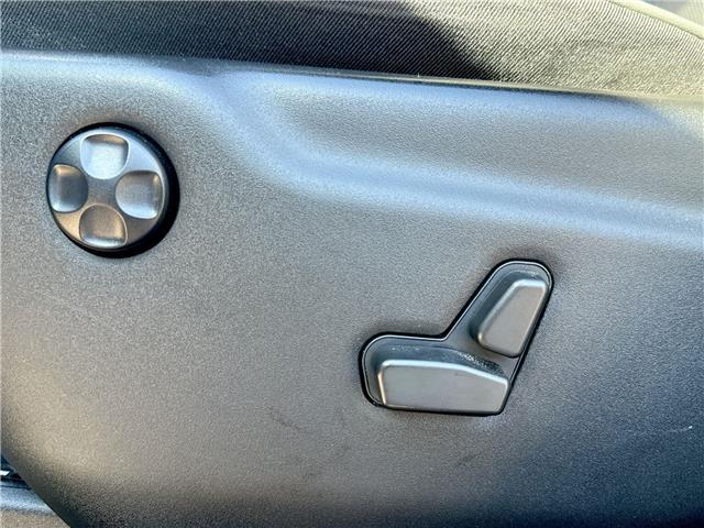 2021 Jeep Grand Cherokee Overland (Stk: MC748876T) in Wallaceburg - Image 12 of 26