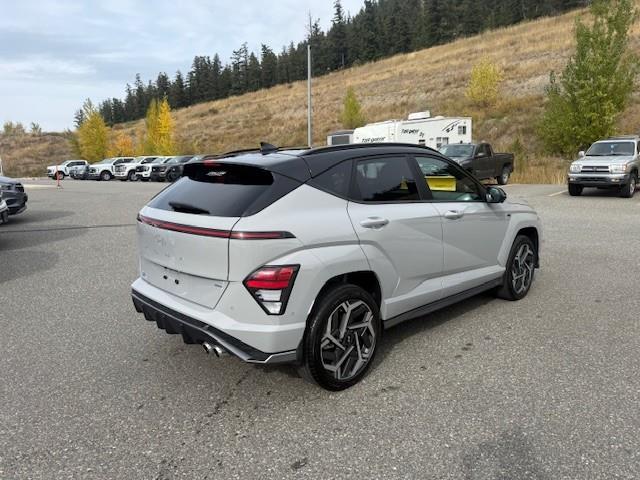 2025 Hyundai Kona 1.6T N Line Ultimate w/Two-Tone Roof (Stk: 5T071C) in Williams Lake - Image 5 of 13